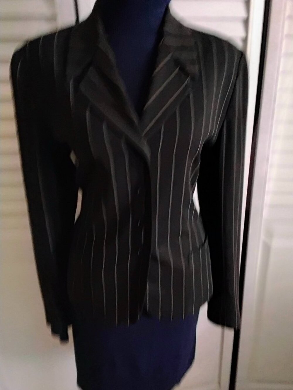 Vintage Casual Corner Size 8  Charcoal Striped Single Breast Button Up Blazer